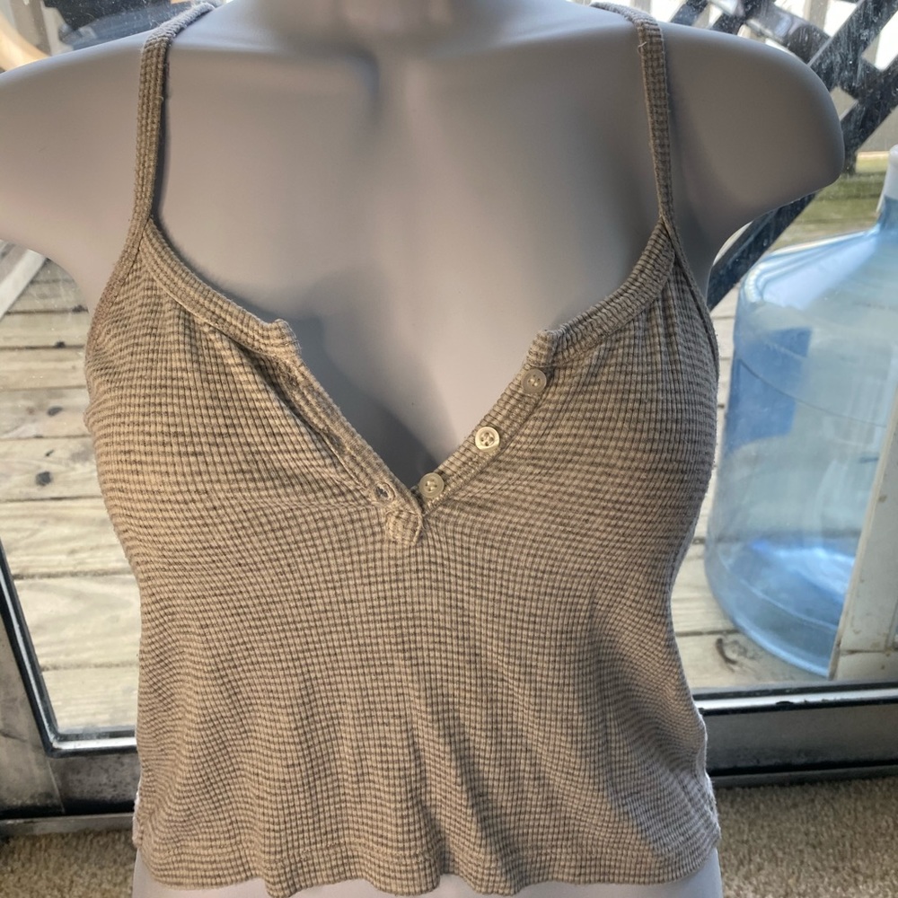 Brandy Melville crop top